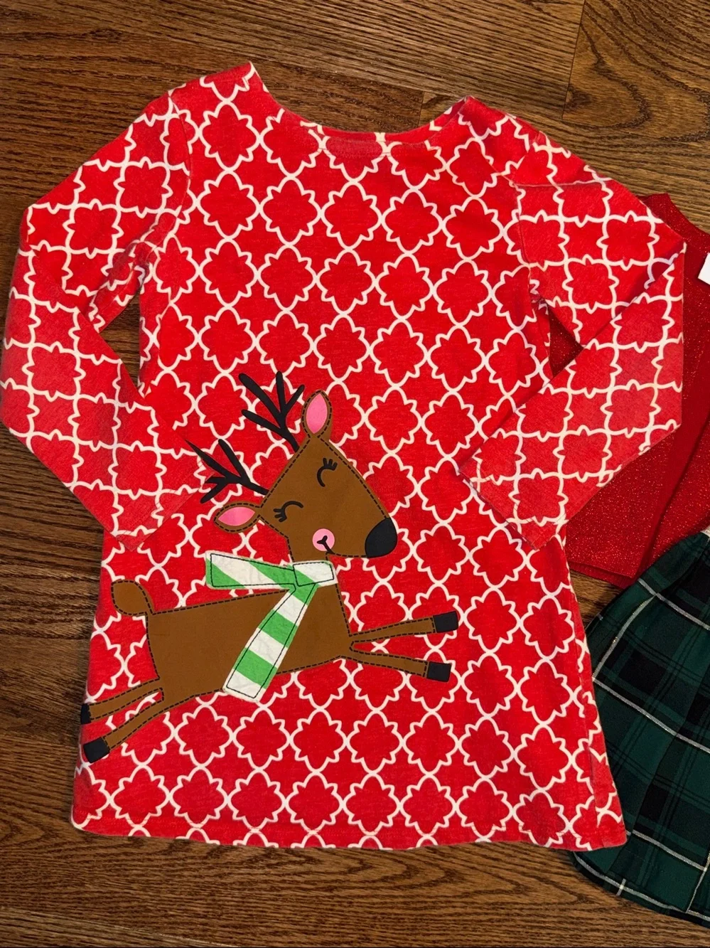 5t bundle of 3 girls Christmas pieces. Dress, skirt, shrug.